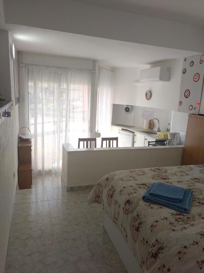 La Pineda Beach Studio Near Port Aventura Apartamento Exterior foto
